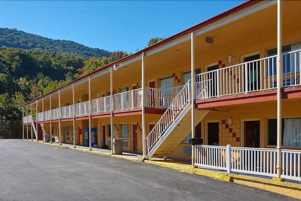 Econo Lodge Near Bluefield College Kültér fotó